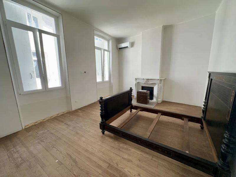 Hôtel particulier - 350 m² - 10 pièces