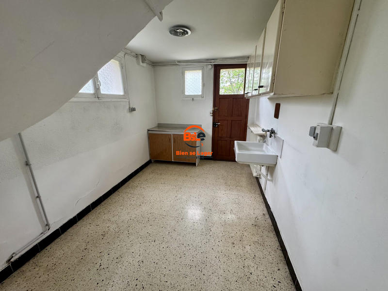 Maison - 140 m² - 5 pièces