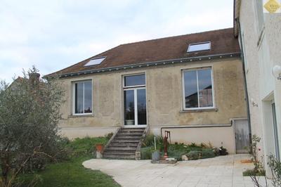 Maison - 230 m² - 9 pièces