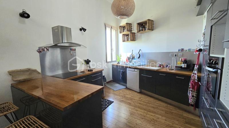 Loft - 81 m² - 2 pièces