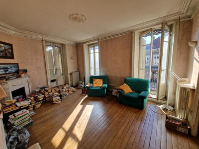 Appartement - 125 m² - 6 pièces