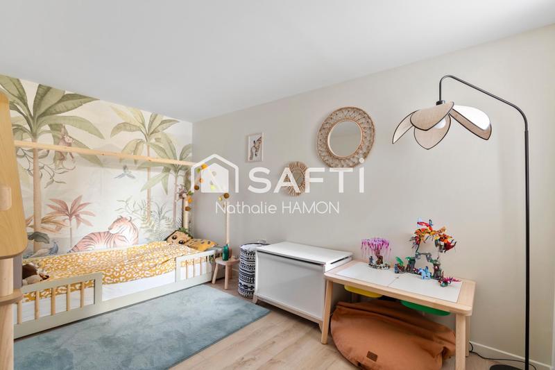 Appartement - 100 m² - 5 pièces