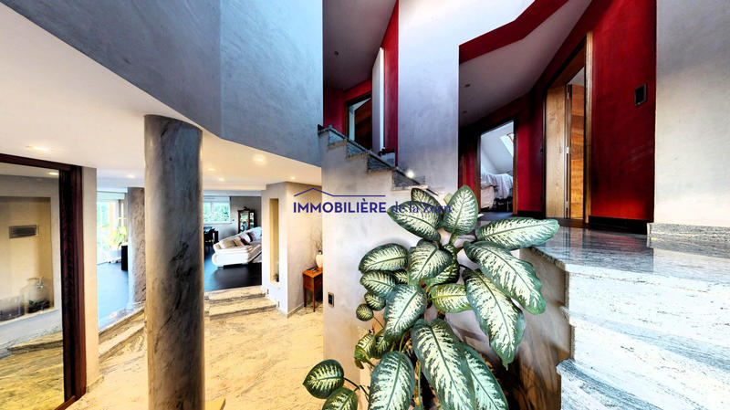 Maison - 196 m² - 8 pièces