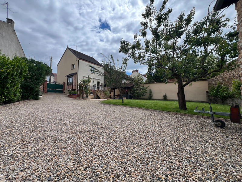 Maison - 96 m² - 5 pièces