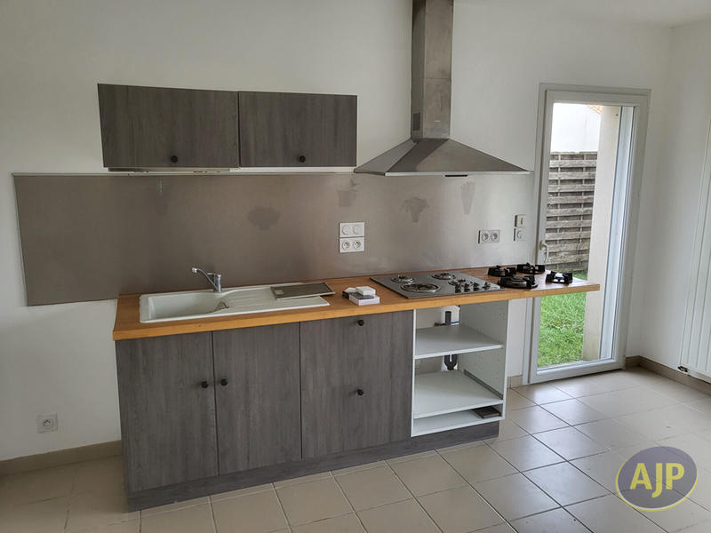 Maison - 61 m² - 2 pièces