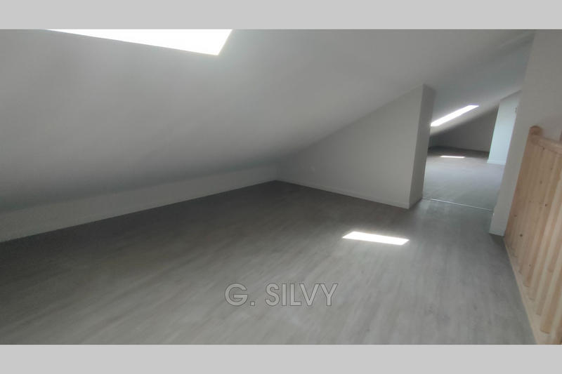 Appartement - 110 m² - 4 pièces