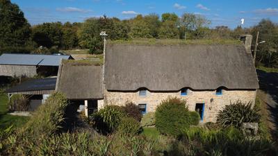 Maison - 350 m² - 17 pièces