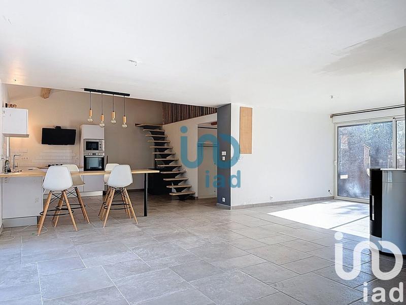 Maison - 163 m² - 7 pièces