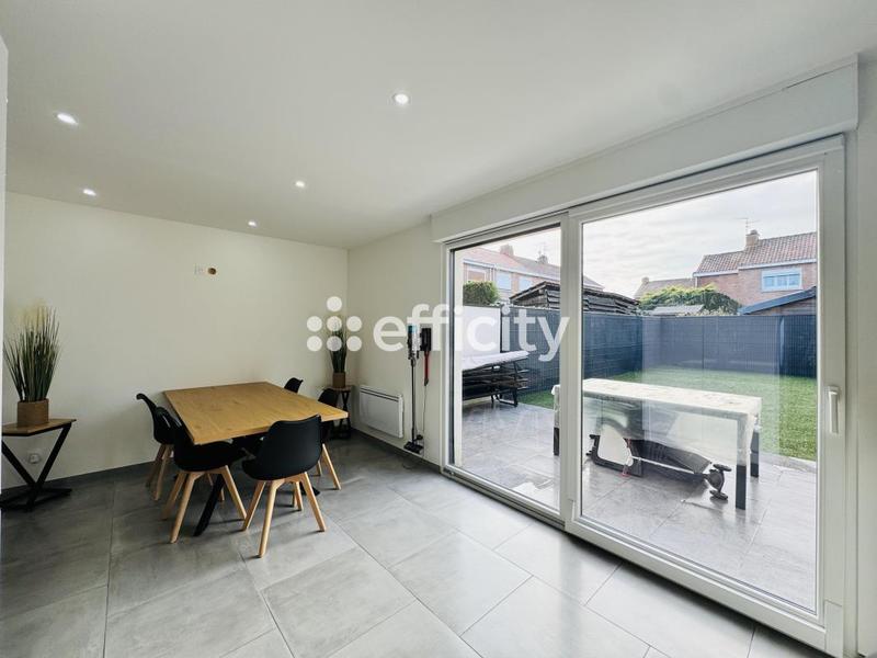 Maison - 104 m² - 6 pièces