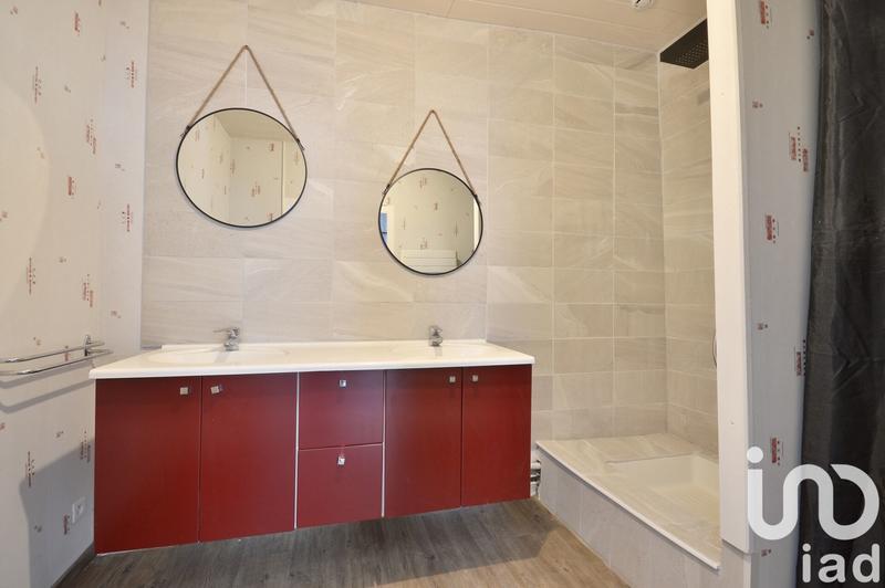 Maison - 184 m² - 7 pièces