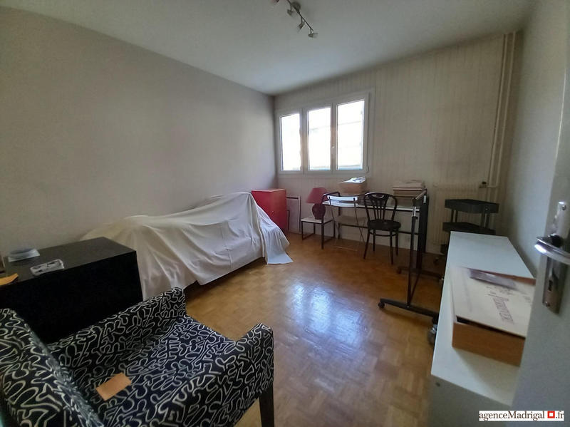 Appartement - 98 m² - 4 pièces