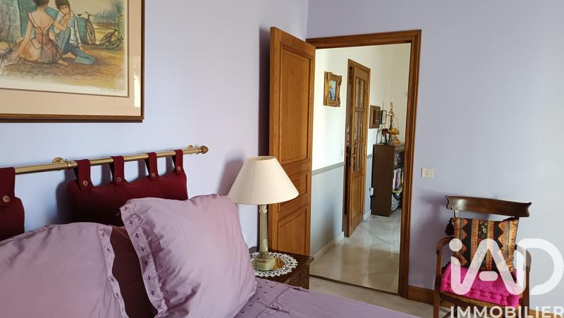 Maison - 255 m² - 6 pièces