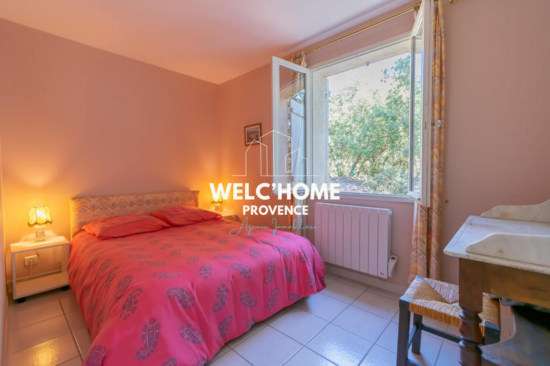 Maison - 181 m² - 9 pièces