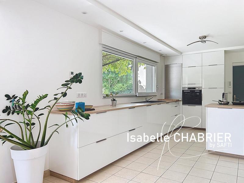 Maison - 153 m² - 6 pièces