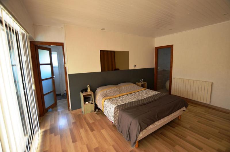 Maison - 162 m² - 8 pièces