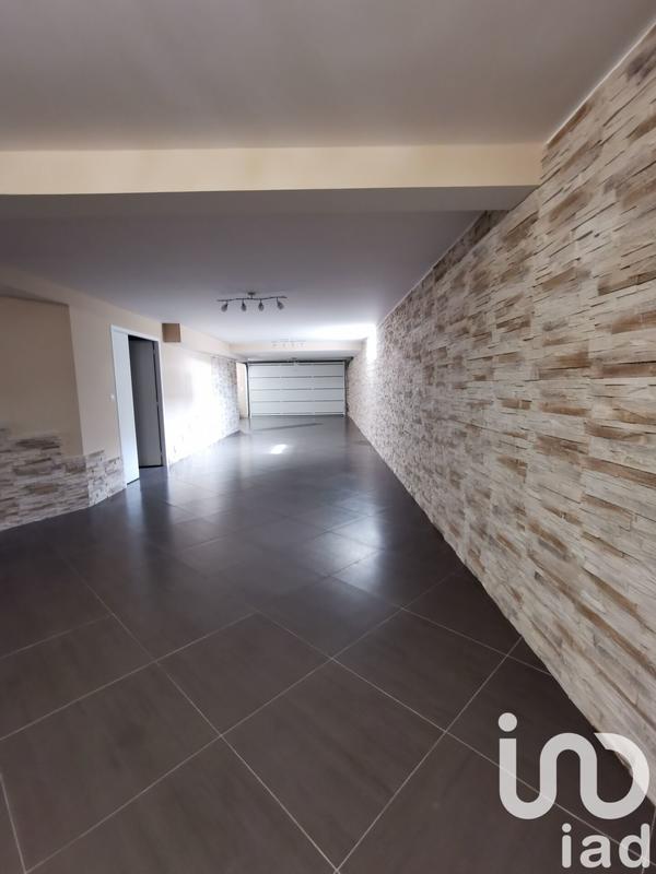 Maison - 210 m² - 7 pièces