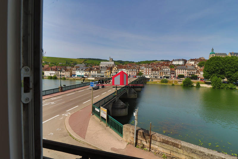 Bureau - 85 m² - 5 pièces