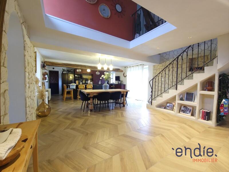 Longère - 215 m² - 6 pièces