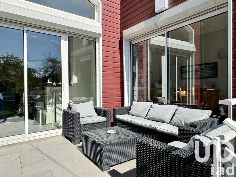 Maison de ville - 202 m² - 8 pièces