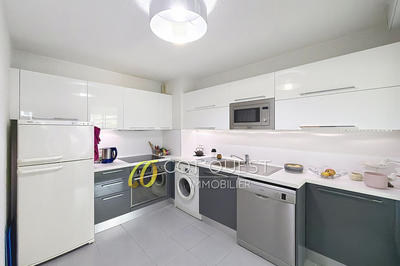 Appartement - 72 m² - 3 pièces