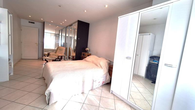 Appartement - 112 m² - 4 pièces