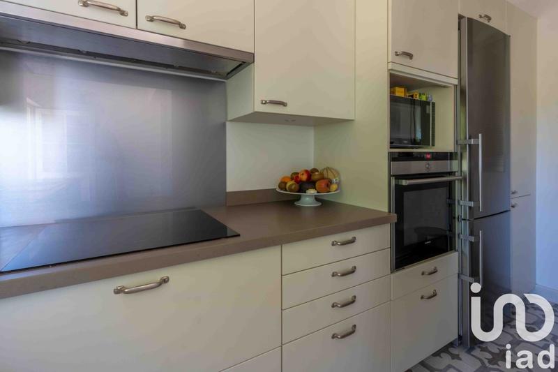 Maison - 187 m² - 8 pièces