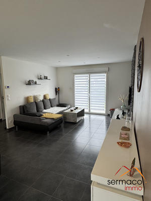 Maison - 99 m² - 5 pièces