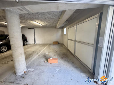 Parking / Garage - 13 m²