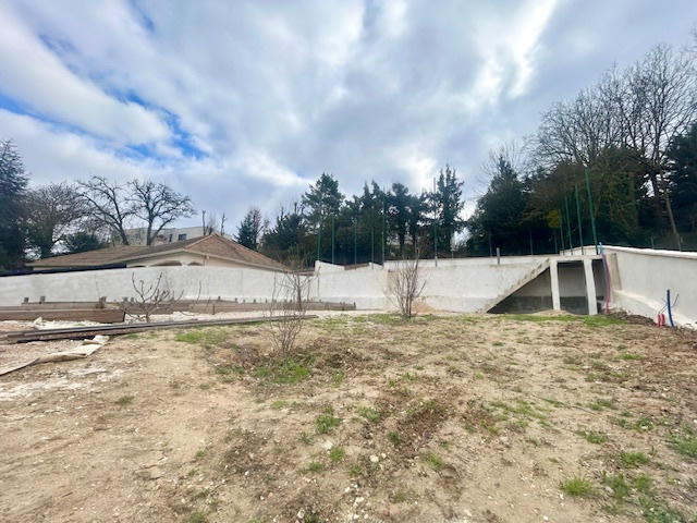 Maison - 214 m² - 7 pièces