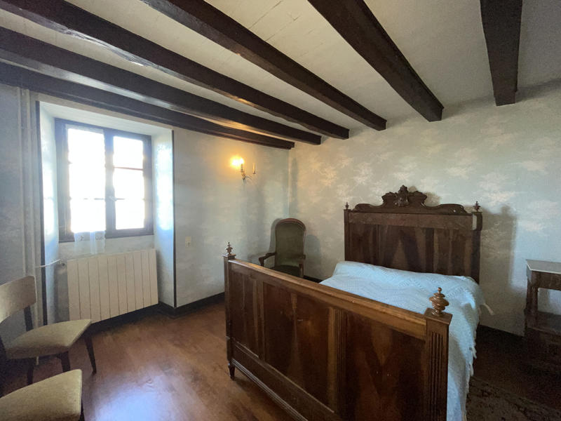 Maison - 212 m² - 7 pièces