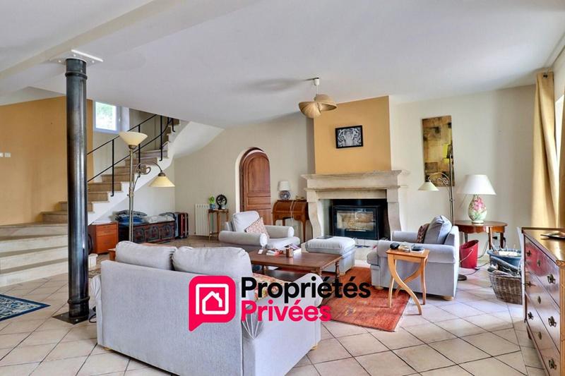 Villa - 288 m² - 6 pièces