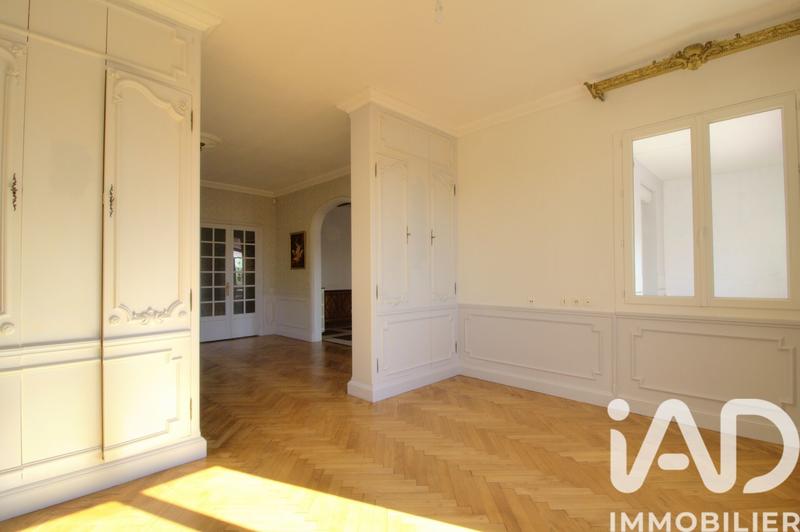 Maison - 294 m² - 8 pièces