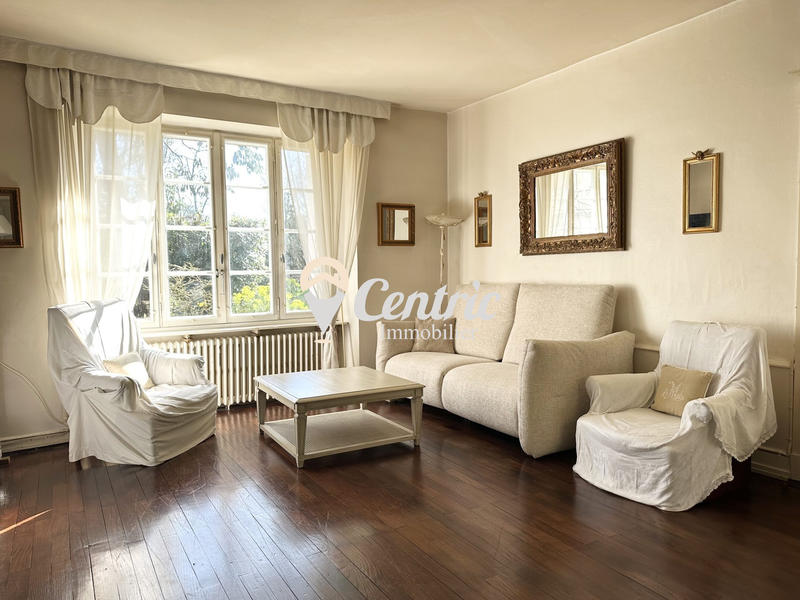 Maison ancienne - 230 m² - 8 pièces