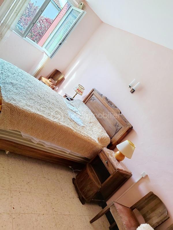 Maison de village - 150 m² - 10 pièces