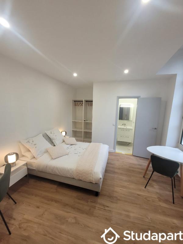 Chambre - 17 m² - 1 pièce