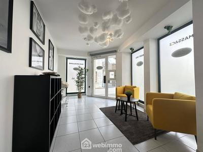 Local commercial - 102 m² - 4 pièces