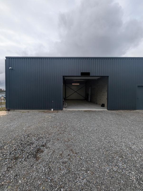 Local commercial - 120 m² - 1 pièce