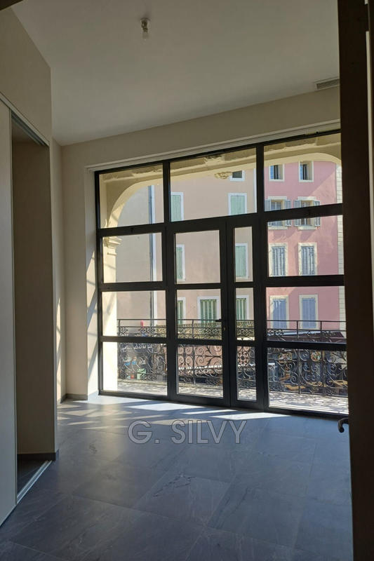 Local commercial - 90 m²