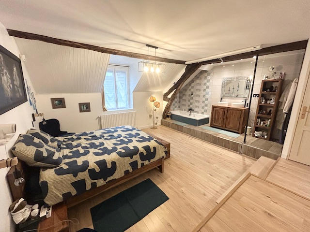 Maison - 198 m² - 7 pièces