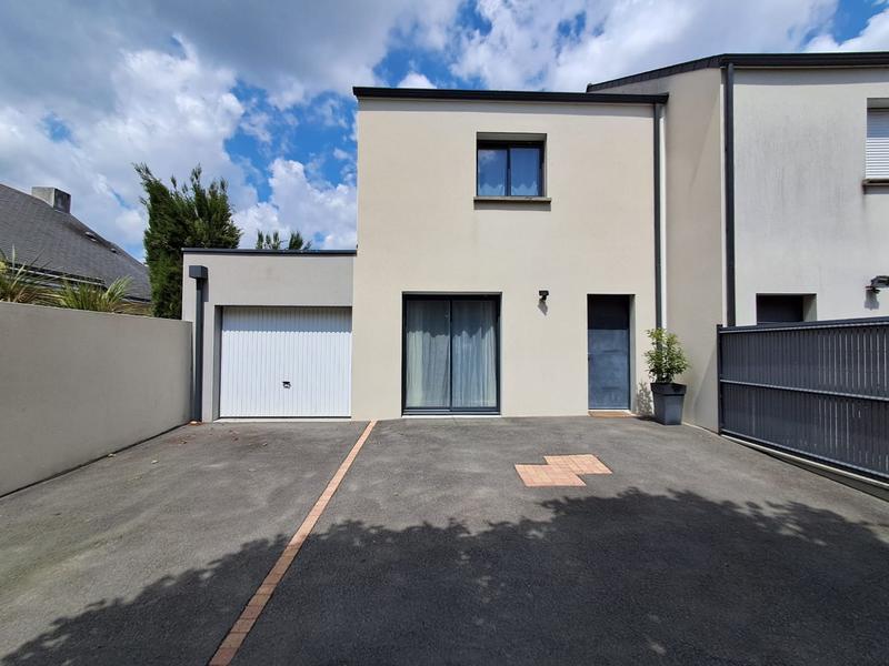 Maison contemporaine - 94 m² - 4 pièces