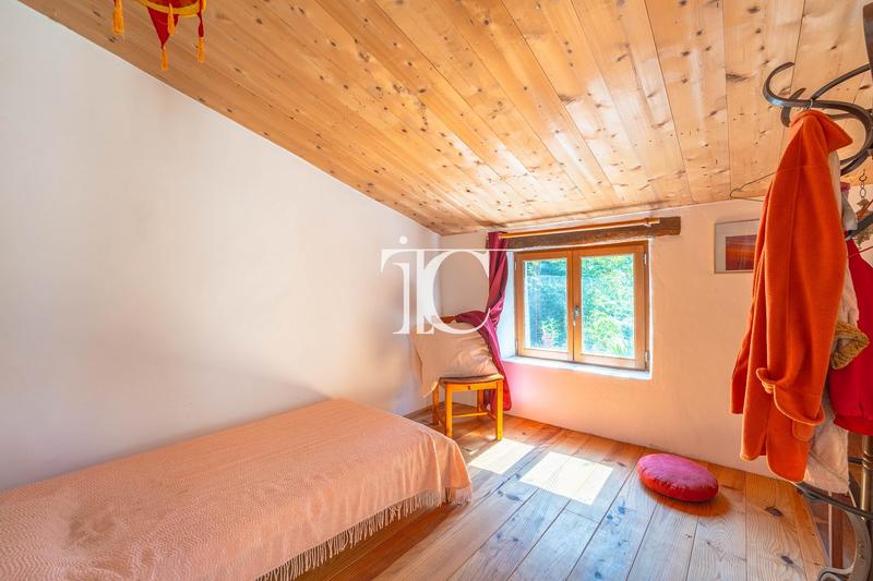 Maison en pierre - 130 m² - 6 pièces