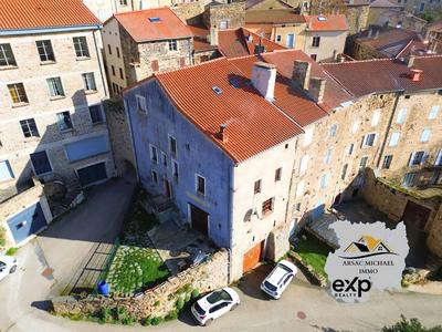 Maison traditionnelle - 215 m² - 8 pièces