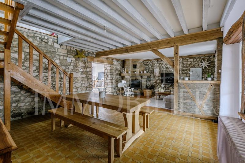 Maison ancienne - 170 m² - 6 pièces