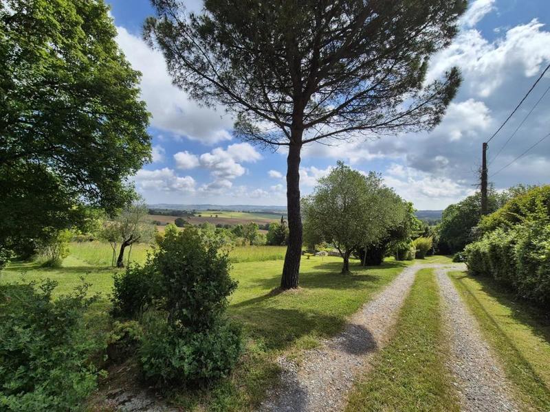 Maison - 172 m² - 6 pièces