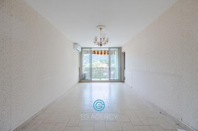 Appartement - 65 m² - 4 pièces