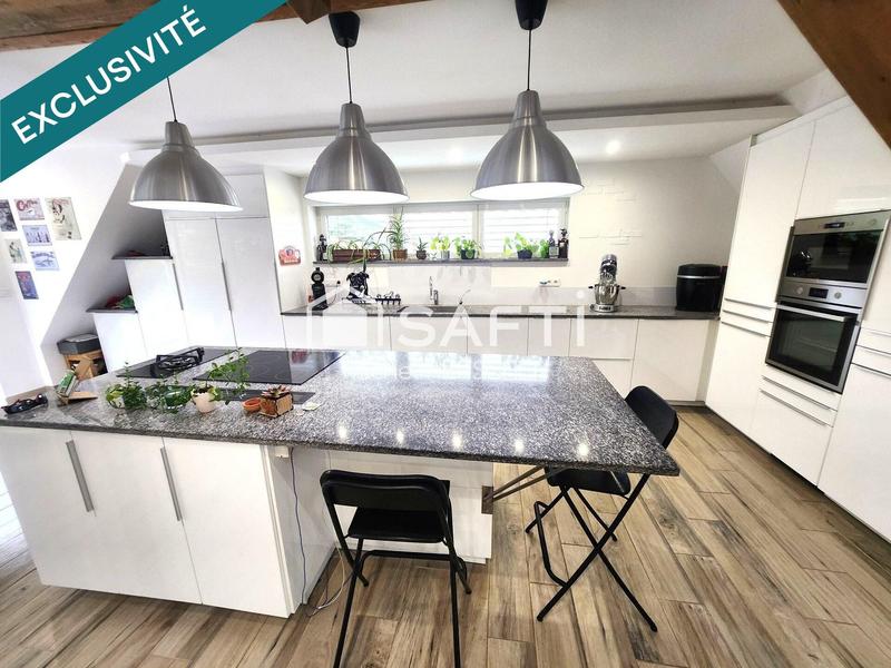 Maison - 189 m² - 9 pièces