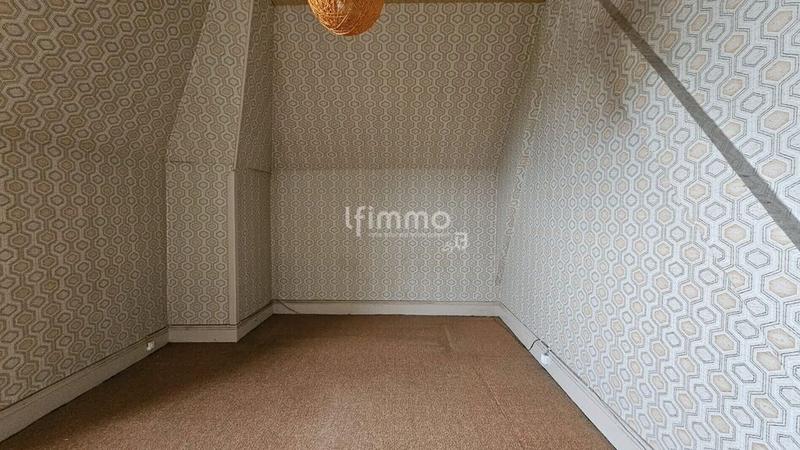 Maison - 93 m² - 5 pièces