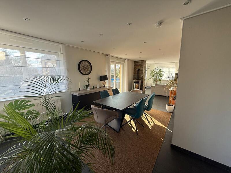 Maison - 135 m² - 6 pièces