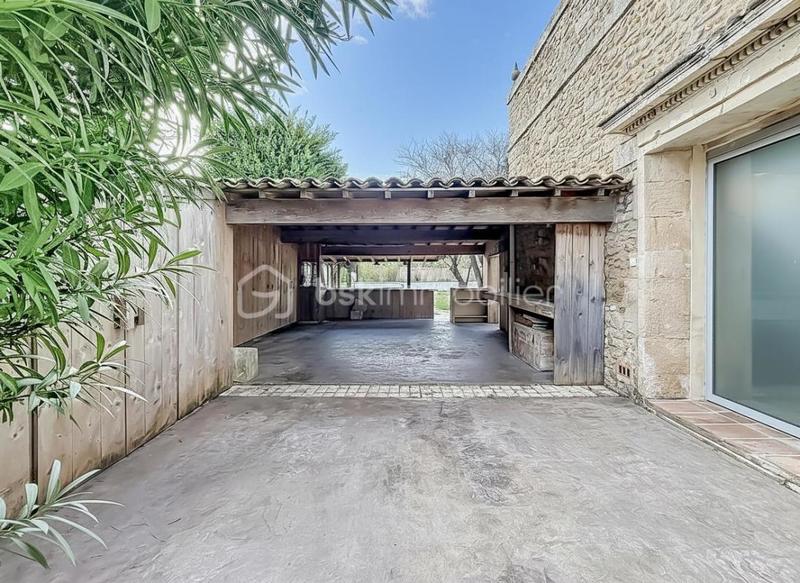 Maison en pierre - 260 m² - 6 pièces