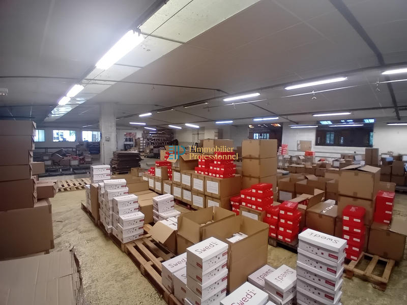 Local d'activités - 3 030 m²